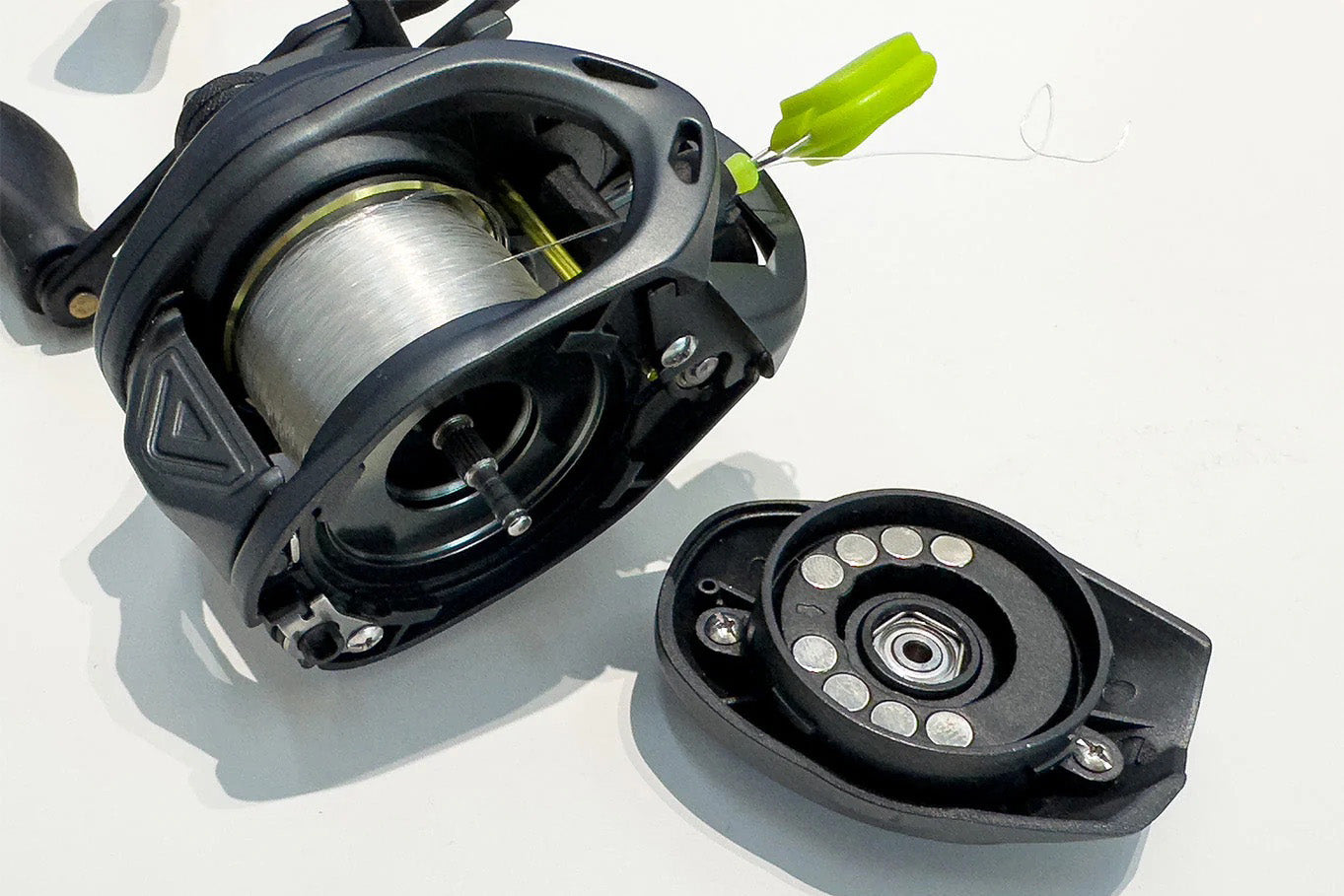 Baitcasting Brakes: Magnetic vs Centrifugal Systems Baitcasting Brakes: Magnetic vs Centrifugal Systems