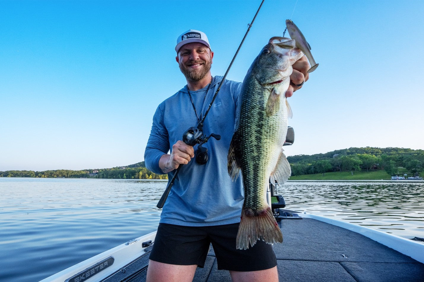 Mastering the Night: Essential Techniques & Safety for Anglers