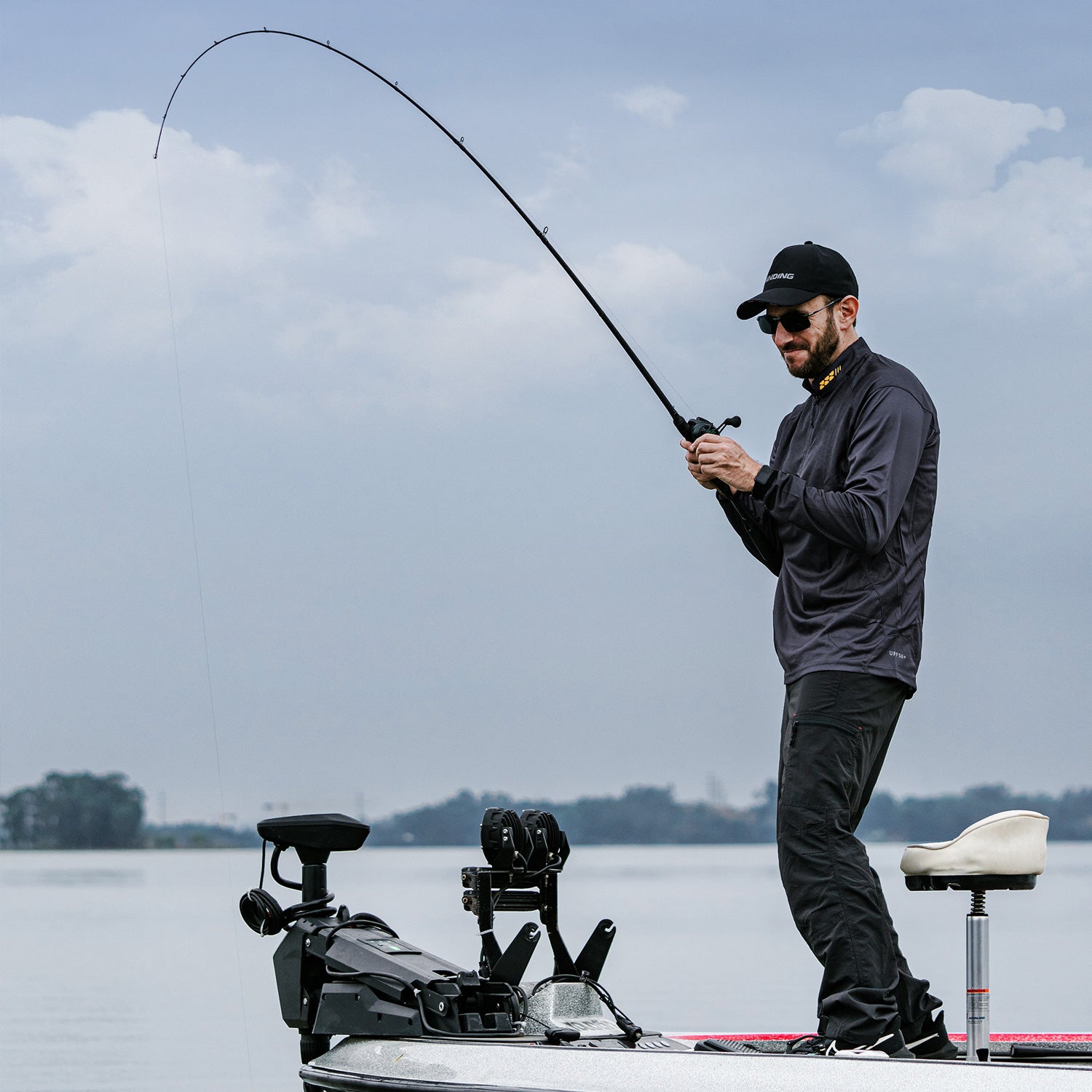 HANDING Serenity One Piece Fishing Rod has Strong & Sensitive Construction